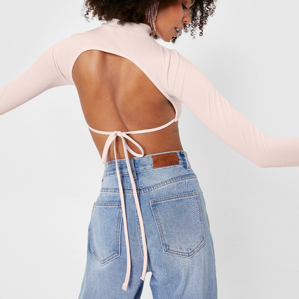 Light Pink Ribbed Backless Long Sleeve Crop Top